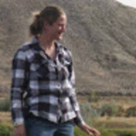 Meet your Posher, Tracie - Picture 1 of 1